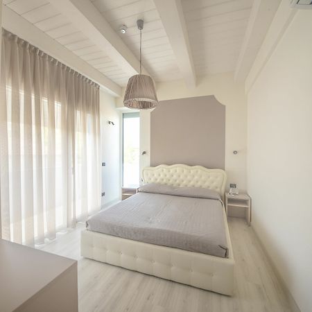 Hotel Leonardo Чезенатико Экстерьер фото